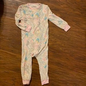 Size 9-12 Magnetic Me baby pajamas. EUC.